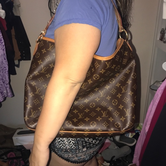 Real Authentic LV - Picture 7 of 8